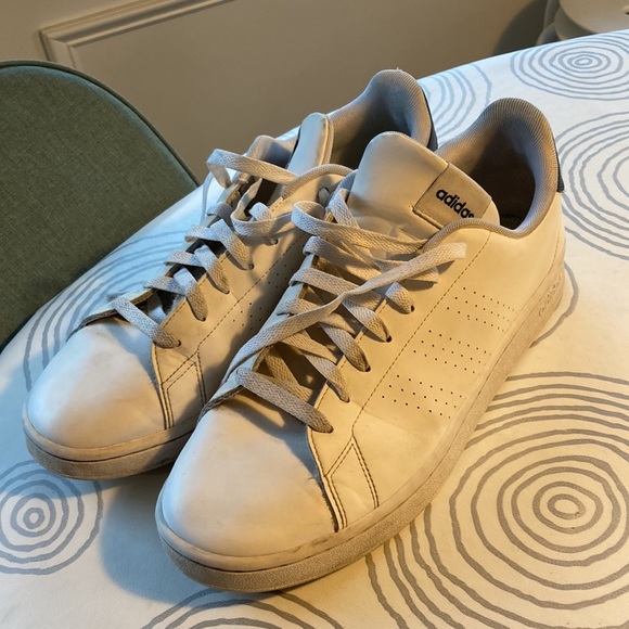 Adidas white “leather” sneackers sz11 a bit used but still in great shape GZ5299 - Picture 4 of 13